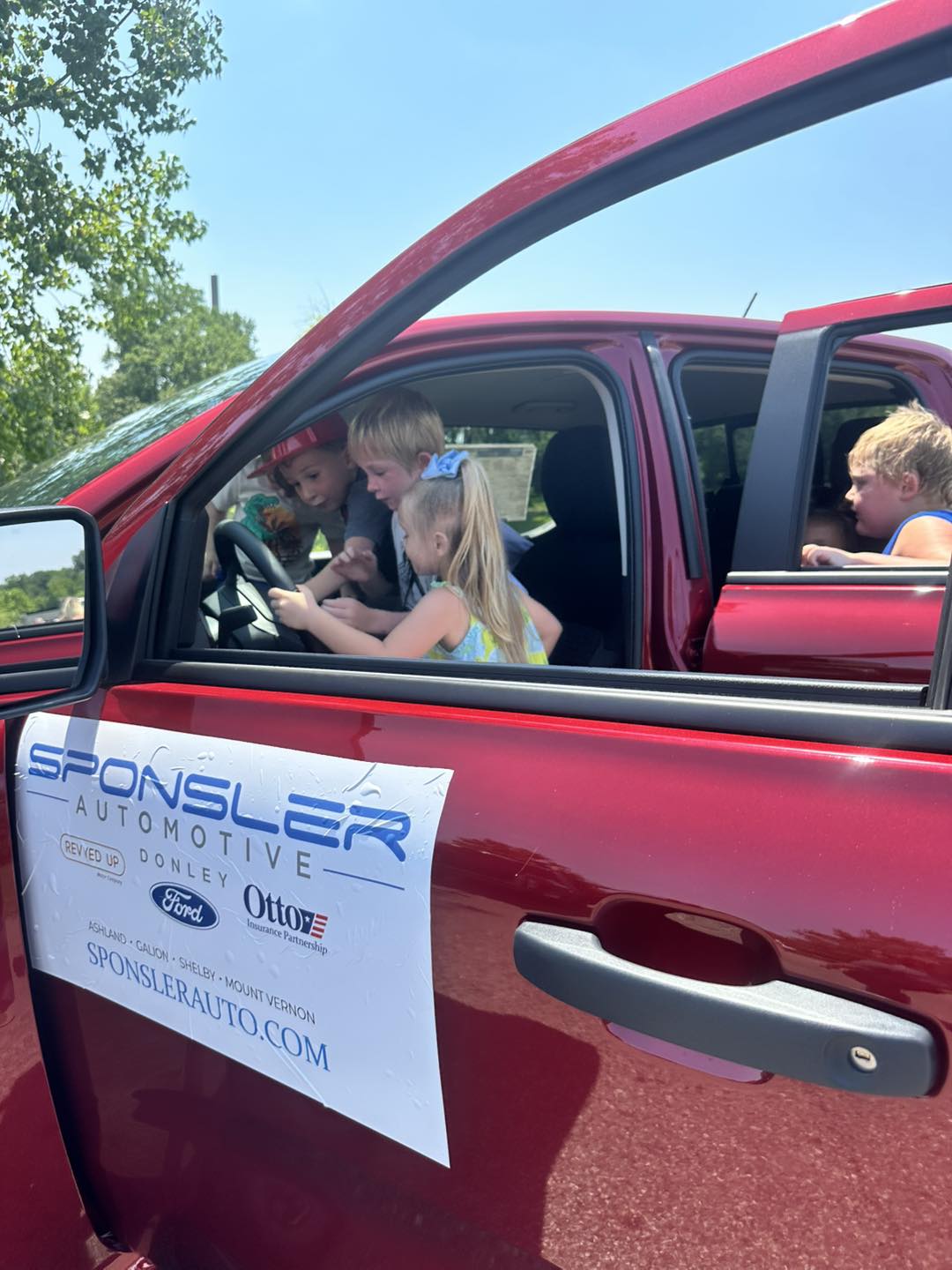 525765908_1176481064497102_4920509317315328072_n (1).jpg